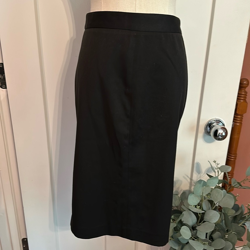 Diane von Furstenberg Honey black pencil 2 button hem detail lined skirt